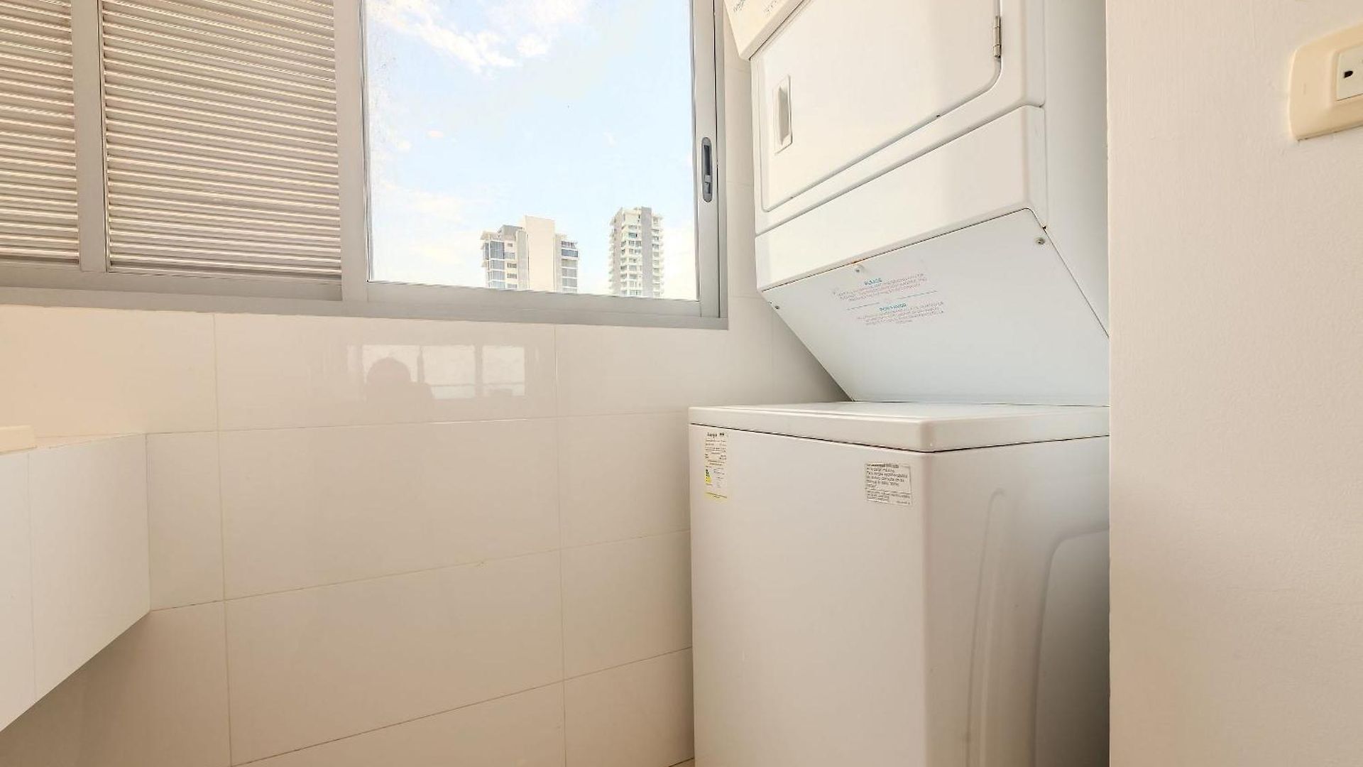 Hermoso Apto 2 Hab Piso 19 En Morros